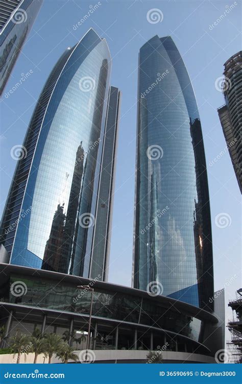  Torres Linkedin Abu Dhabi