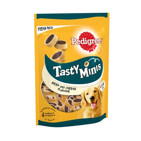  Treats are great little nibbles for pets: they are tasty and can sometimes act as great appetite boosters
