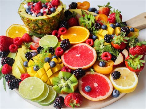  Truth is, you can definitely consider them as treats between meals! Bananas, apples, berries, oranges, mangoes, and other fruits and vegetables are all great options