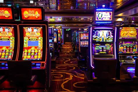  can you play online pokies in australia