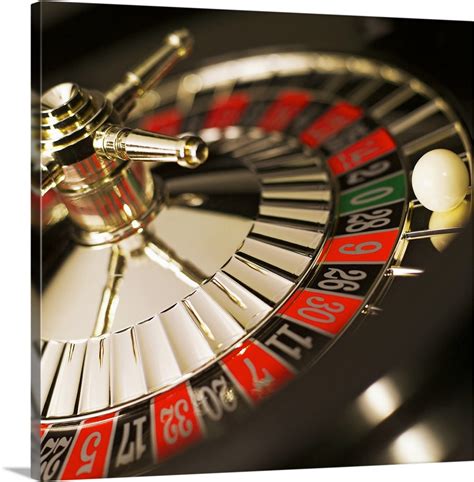  roulette wheel close up/service/transport
