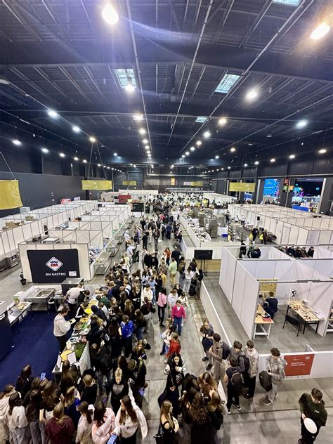 veodersti.rgarabwor.edu.pl. 