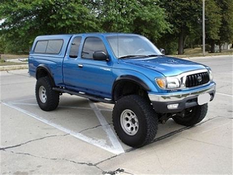The average Toyota Tacoma costs about $32,398.41. The average 