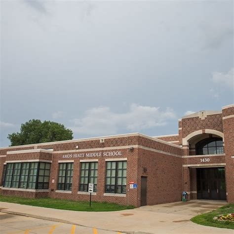 072_Harding and Amos Hiatt Junior High Schools · Iowa Heritage …