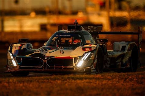 1,229 Roar Before The Rolex 24 Premium High Res Photos