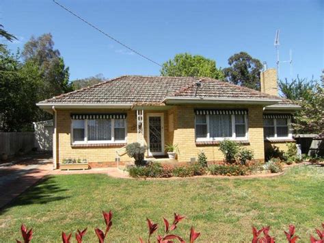 1/22 Greenhill Avenue, Castlemaine Property History & Address ...