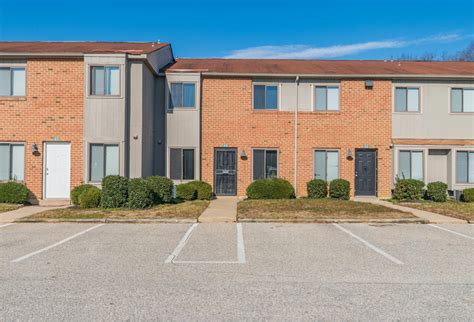1 bed townhomes. Finding the perfect place to call home can be a daunting task. With so many options available, it can be difficult to decide which type of rental property is best for you. If you’re looking for a great value and plenty of space, townhomes f... 