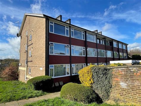 1 bedroom ground floor flat for sale in Roebuck Court, Didcot, OX11