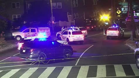1 dead, 1 arrested after 2 carjacked vehicles crash in Northeast DC, police say