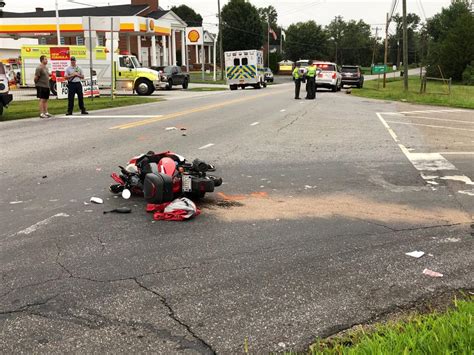 1 dead, 1 critical in moped crash on Northwest Side