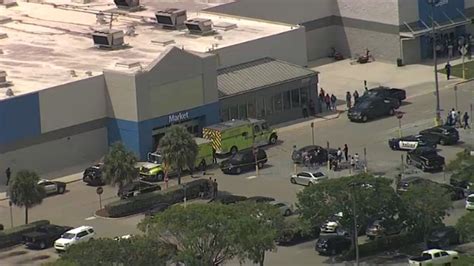 1 dead, 1 injured, 1 in custody after shooting at Florida City Walmart; customers describe chaos inside store