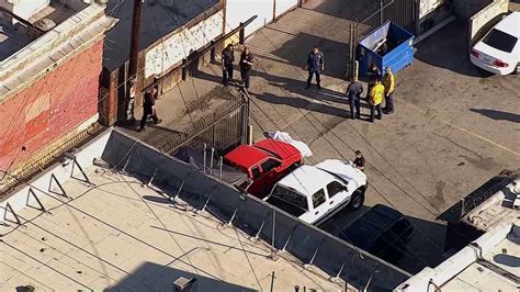 1 dead in South Los Angeles shooting; suspect at large