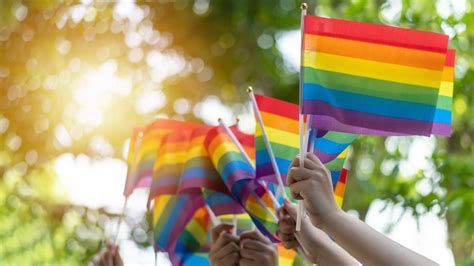 1 in 4 teens identify as LGBTQ, according to CDC study