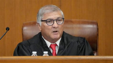 1 lawsuit over appointment of Mississippi judges dismissed, another case still alive