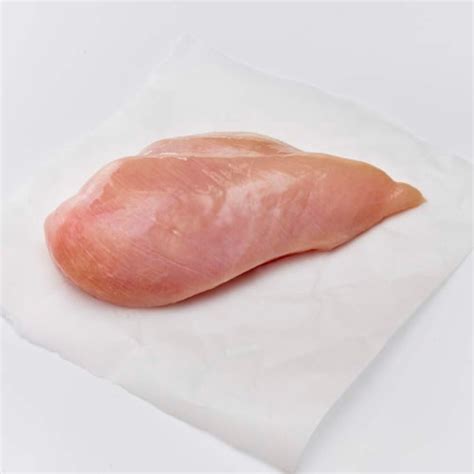 1 lb chicken breast. For a Serving Size of 1 half breast (fillet) ( 118 g) How many calories are in Chicken breast? Amount of calories in Chicken breast: Calories 141.6. Calories from Fat 27.8 ( 19.7 %) % Daily Value *. How much fat is in Chicken breast? Amount of … 