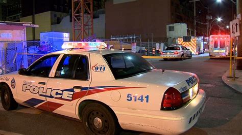 1 man in serious condition after downtown Toronto stabbing