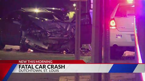 1 person dead, two injured after overnight crash in Dutchtown neighborhood