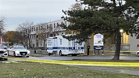 1 person dead in Mississauga shooting