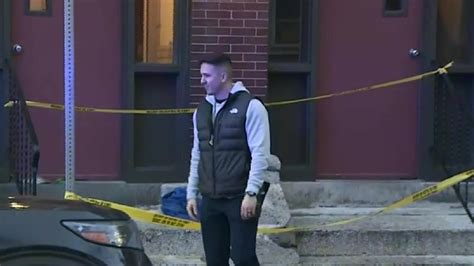 1 person stabbed, 2 in custody after large fight in Chelsea