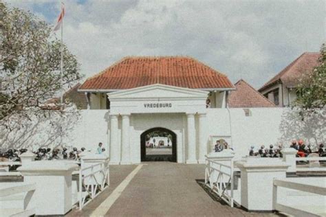 10 Benteng Peninggalan Belanda di Indonesia - wintechmobiles.com