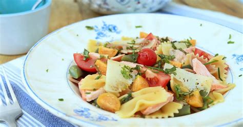 10 Best Bowtie Pasta with Cherry Tomatoes Recipes Yummly