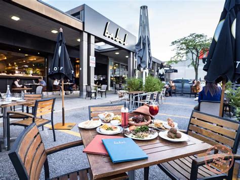 10 Best Outdoor Seating Restaurants in North York (Toronto)