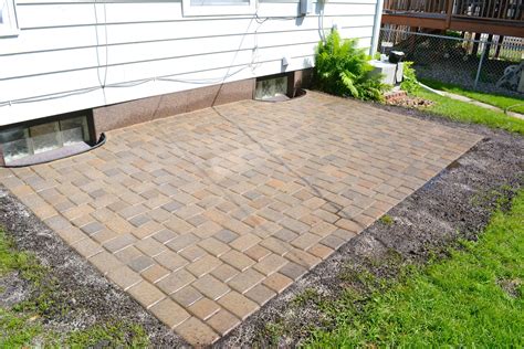 10 Cheap Patio Paver Ideas On a Budget …