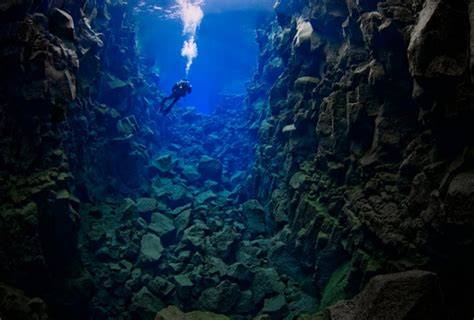 10 Laut Terdalam di Dunia, Nomor 3 Ada di Indonesia - raincitystudios.com