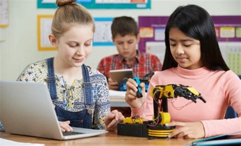 10 Makerspace Activities for the K-12 Classroom