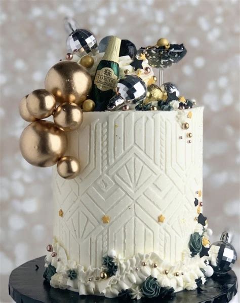 10 New Year Cake Ideas - Find Your Cake Inspiration