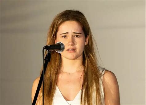 10 Popular Female Monologues - muktibox.com