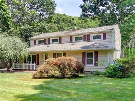 10 Pinelawn Ave, Shirley, NY 11967 Zillow