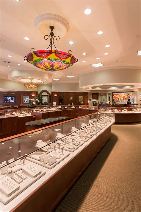 10 Questions with Scott Berg of Lee Michaels Fine Jewelry