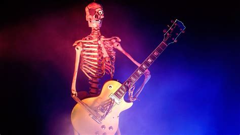 10 Spoooky Guitars for Halloween! WIRED GUITARIST