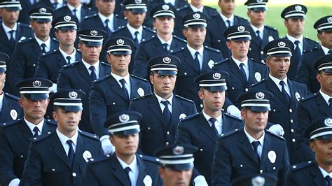 10 bin polis adayı alınacak .