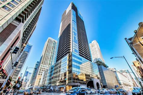 10 e ontario st. Building Description. 10 East Ontario is a conveniently located glass tower that stands just down the street from Michigan Avenue. Units feature floor to ceiling windows that … 