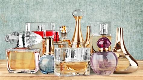 10 parfum wanita terbaik di dunia