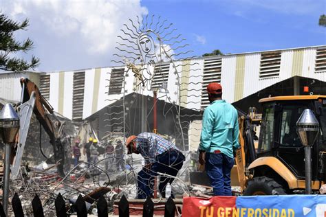 10 people are dead after Mexico church roof collapses. No more survivors believed buried in rubble
