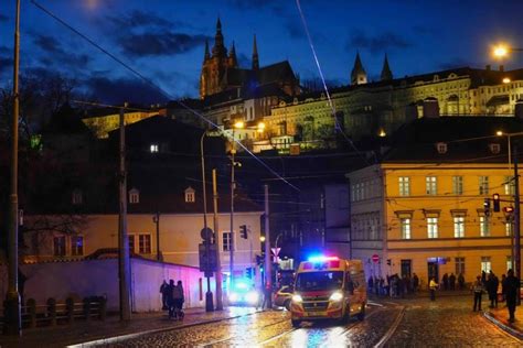 10 people killed in a mass shooting in downtown Prague