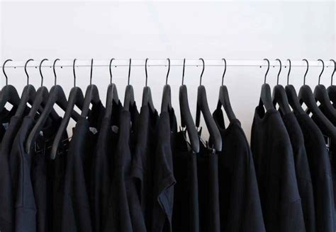 10 Rekomendasi Baju Hitam Polos Depan Belakang Terbaik Kaos Depan Belakang Hitam - Kaos Depan Belakang Hitam