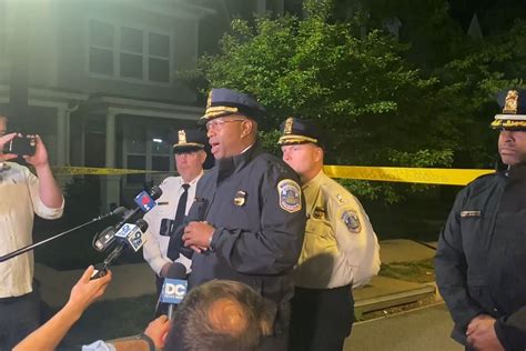 10-year-old girl shot in Northeast DC, police say