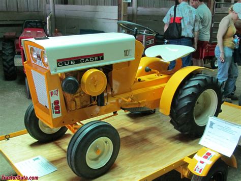 100 Cub Cadet