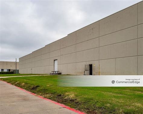 About the Property 166,704 SF freestanding with outside storage & heavy power. Located in Coppell near SH 121/Sandy Lake intersection. 100 S Royal Lane Utilities Water - City Sewer - City Links Marketing Flyer Listing ID: 5396545 Date Created: 1/10/2017 Last Updated: Address: 100 S Royal Ln, Coppell, TX 