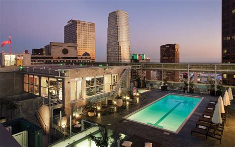 1010 wilshire. TENTEN Wilshire has 2 Award Winning Rooftops located in Downtown Los Angeles! The first location has 15,000 sq. ft. space has panoramic views of Downtown LA, LA Live, Hollywood and on a clear day - all the way to the ocean. It features a bar area, lounge, pool & jacuzzi, fire-pits and sun decks. TENTEN Wilshire's new Expansion offers 88,000 sq ... 