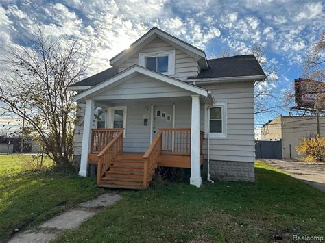 1026 E Muir Ave, Hazel Park, MI 48030 MLS #20240023007 Zillow