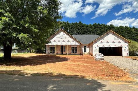 105 Lighthouse Church Ln, Gastonia, NC 28056 - MLS #4018863