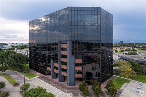 17 Office spaces for lease or rent at 10700 North Fwy, Houston, TX 77037. View photos and contact a broker..
