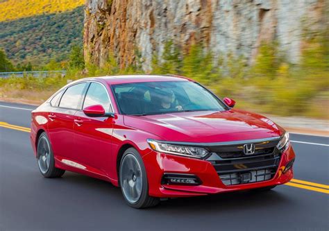 10th gen honda accord. Honda says the Sport 2.0T weighs 50 fewer pounds than the Touring, and our scales concur. This latest test car weighed in at a trim 3377 pounds, three pounds less than Honda's official number. 