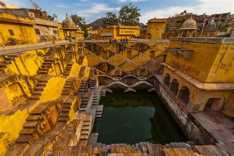 11 Best Step Wells with Amazing Architecture in India - wintechmobiles.com