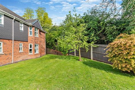 11 CROWNOAKES DRIVE, STOURBRIDGE WORDSLEY, WEST …